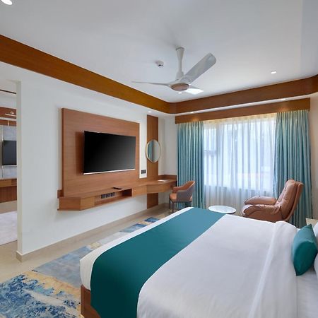 Kowju Airport Hotel Calicut Kondotty Exterior foto